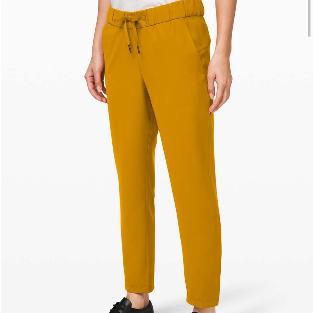 Lululemon On the Fly Pants 7/8